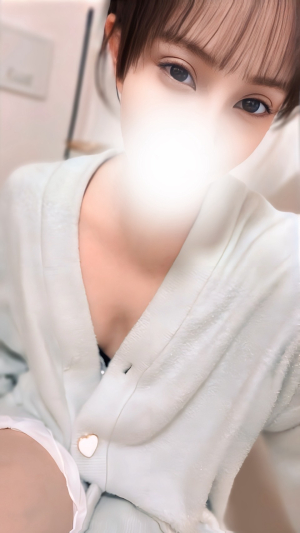 有村 ひなの