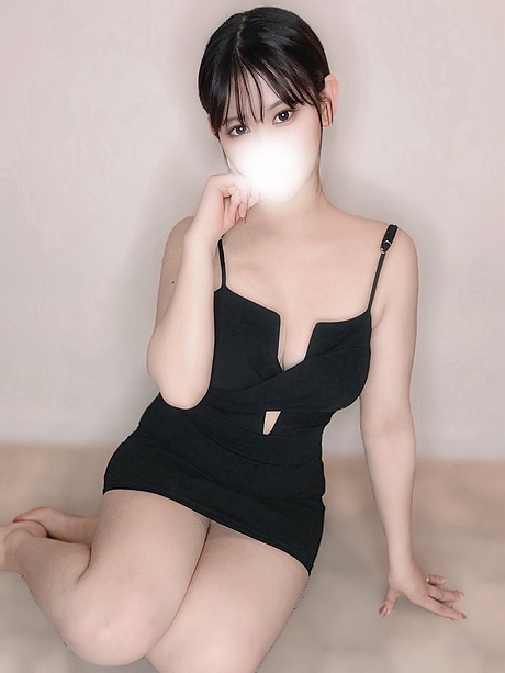 雫あいな