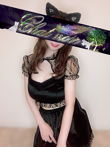 ラリサえみ