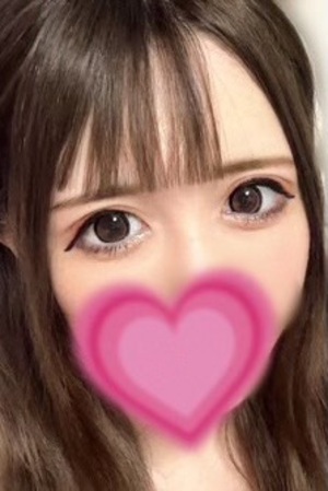 つきな