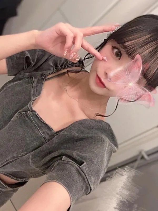 西野 ゆい