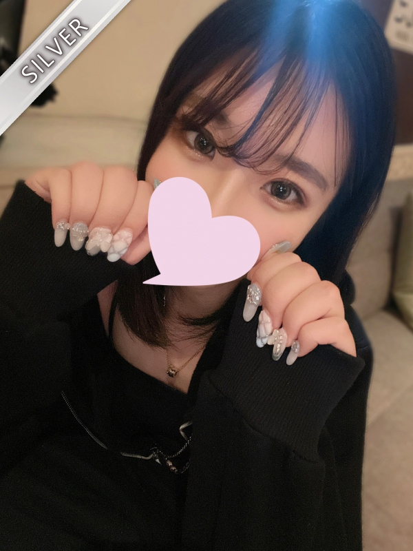みいな