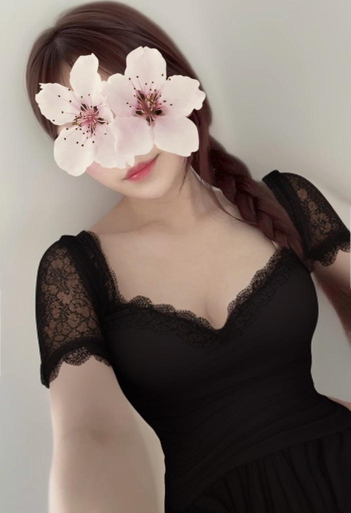 篠原さきな