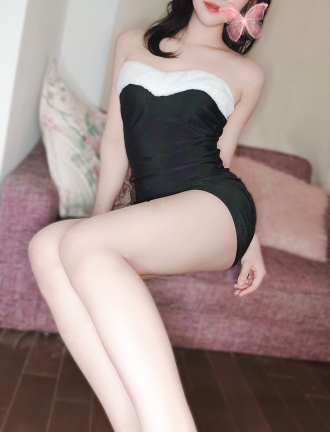 桃乃あずさ